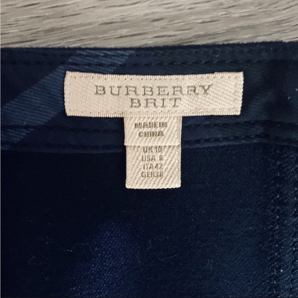 Burberry Navy Skirt Authentic - Picture 5 of 5